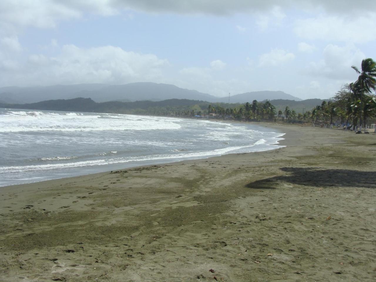 Apartamento En Balabeach Maria Chiquita In Front Of The Beach 2Hab Colon Exterior photo
