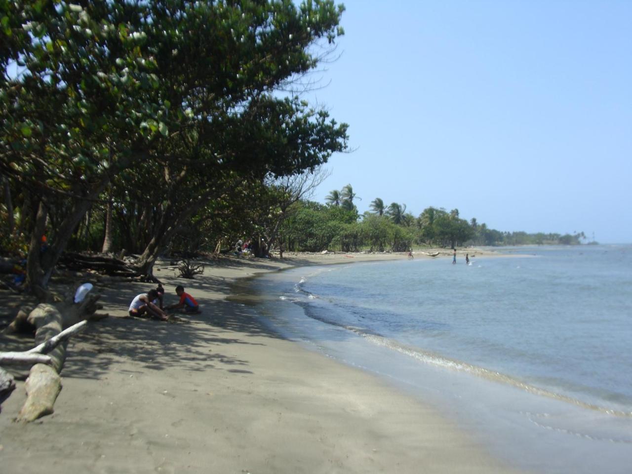 Apartamento En Balabeach Maria Chiquita In Front Of The Beach 2Hab Colon Exterior photo